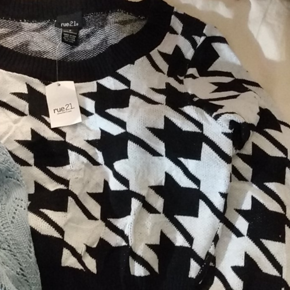 Crop sweater